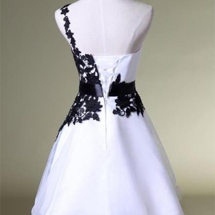 S148 Elegant Short Ball Gown Lace Prom..